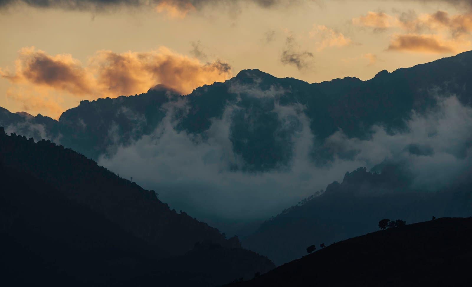 90 Sunrise Over The Hills